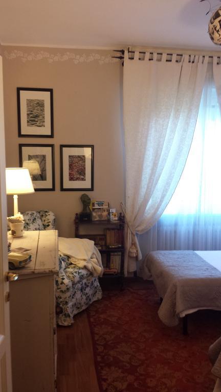 Camera Matrimoniale/Doppia con Letti Singoli con Bagno Privato Esterno