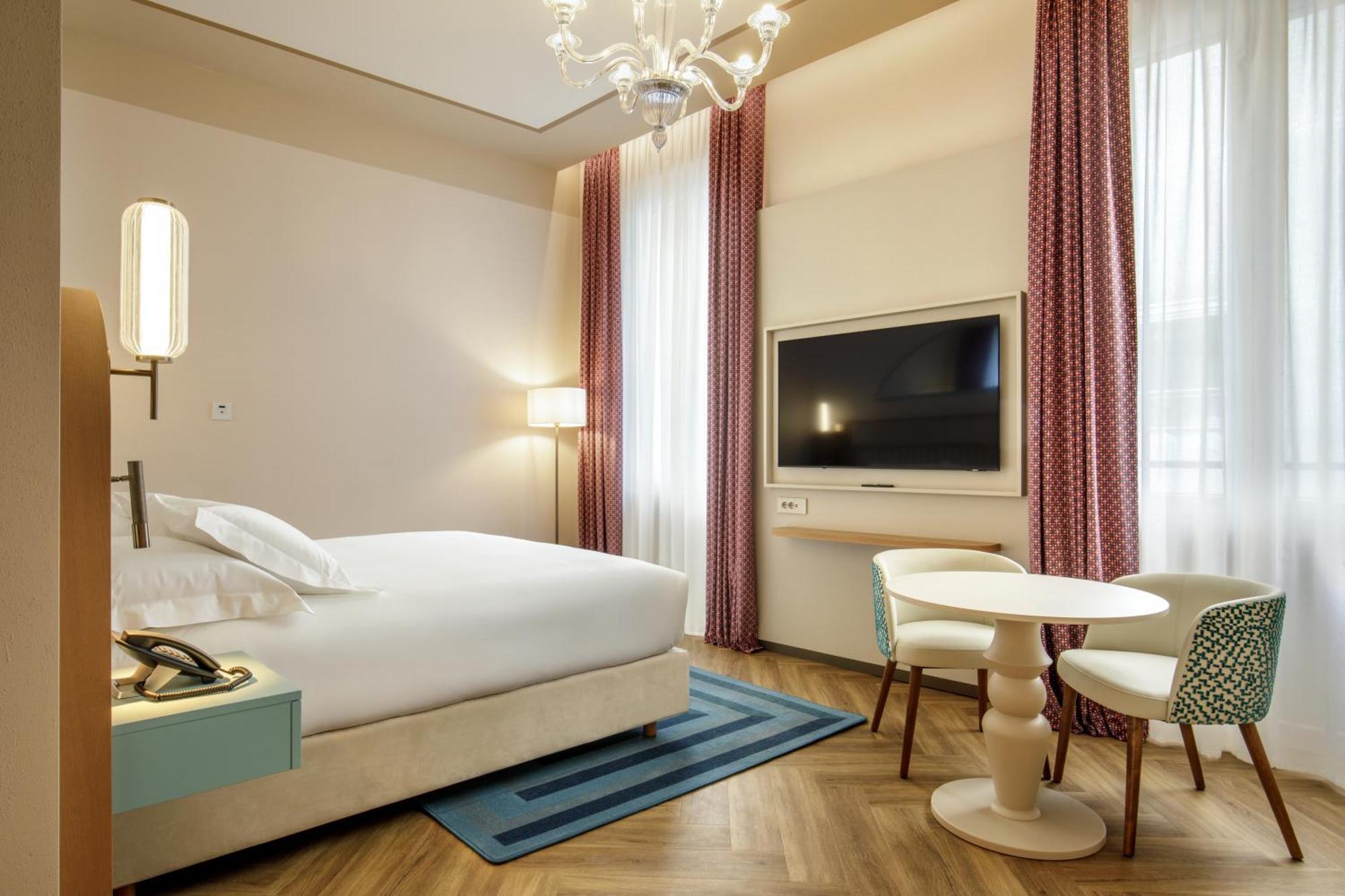 King Guest Room,1717050234:JPEG