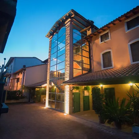 Residenze L'Uncinaia Holiday House-2
